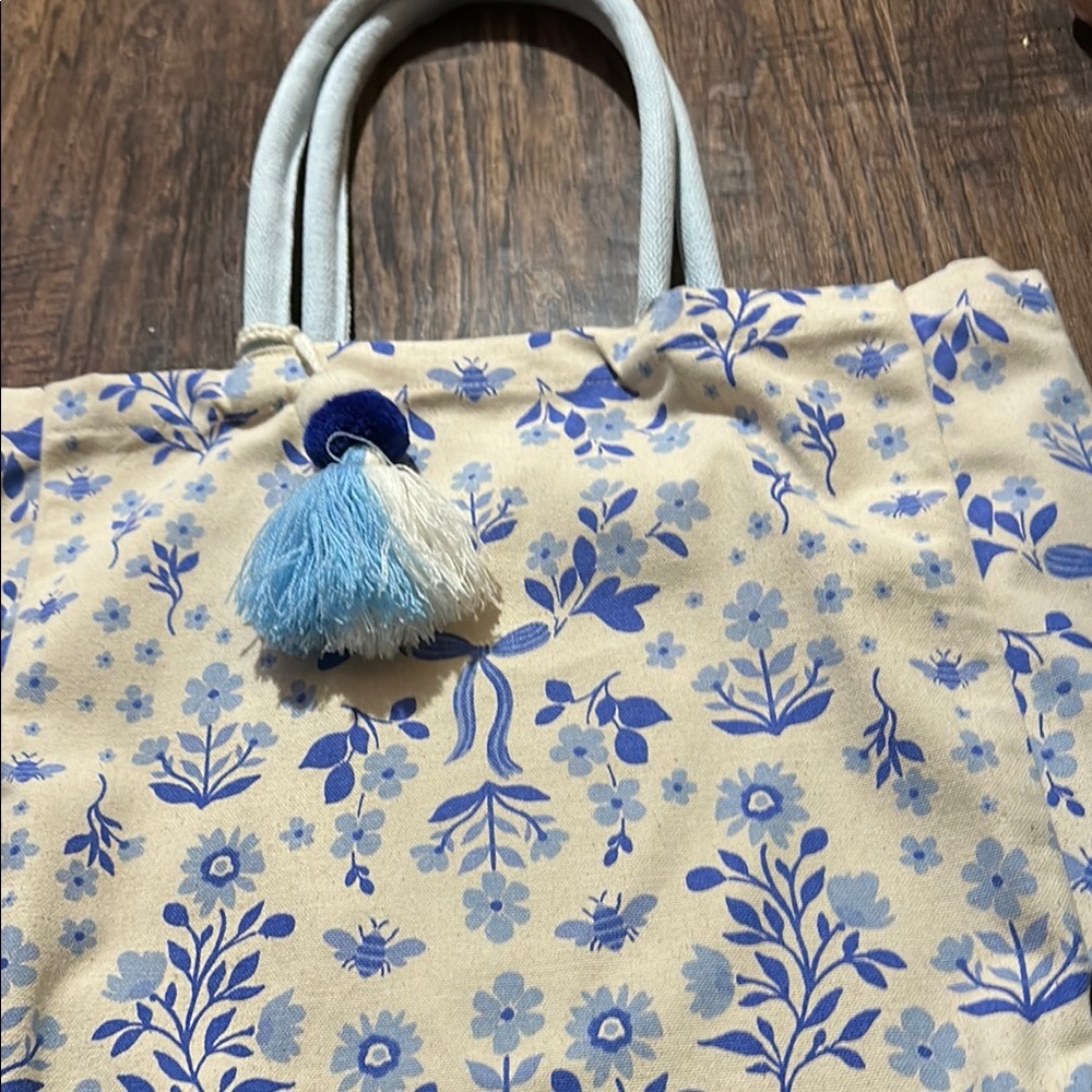 Vintage Blue and Cream Laptop Case with Botanical Design